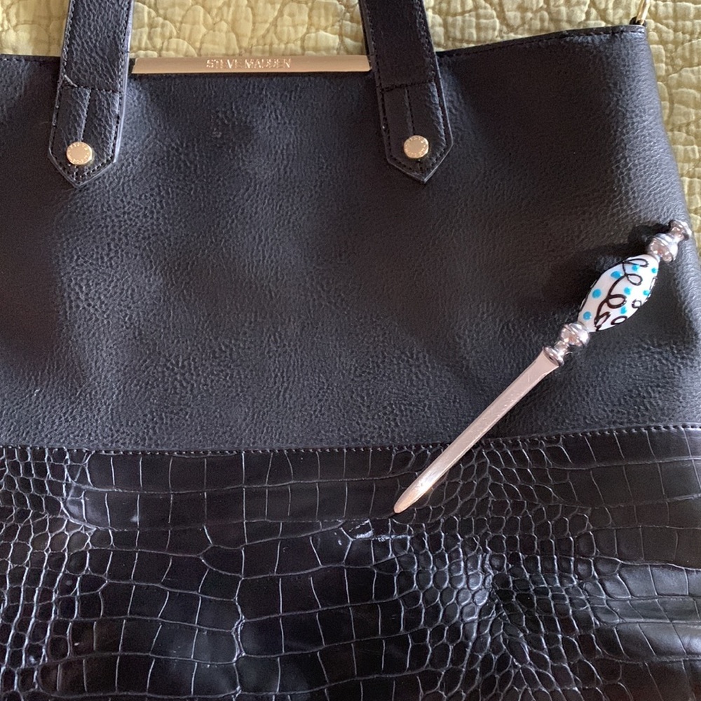 Steve Madden Black Tote Bag - Picture 15 of 16